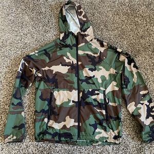 The North face wind breaker